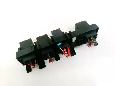Peça sobressalente para automóvel em segunda mão  por VOLKSWAGEN PASSAT, B7 2010.08 - 2014.06  Referências OEM IAM 7N0937503A  