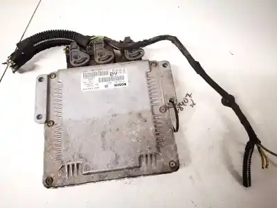 Recambio de automóvil de segunda mano de CENTRALITA MOTOR UCE para CITROEN C8  referencias OEM IAM 0281011033  9648066580, 9640938180