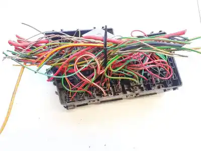 Second-hand car spare part fuse box unit for volvo v50 (545) 2.0 d oem iam references 8688040  518818000