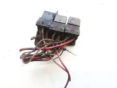 Pièce détachée automobile d'occasion BOÎTES À FUSIBLES pour VOLKSWAGEN T4 TRANSPORTER/FURGONETA (MOD. 1991)  Références OEM IAM   
