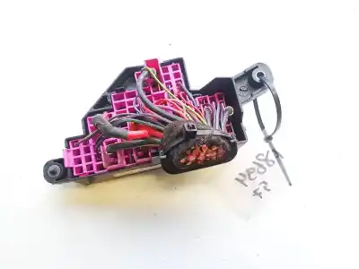 Second-hand car spare part fuse box unit for skoda octavia combi (1z5) 1.9 tdi dpf oem iam references   