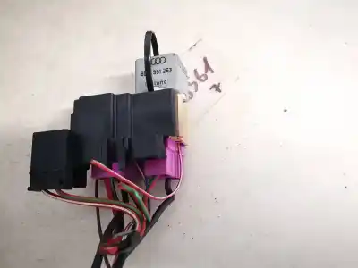 Second-hand car spare part relay for audi a4 avant (b5) 1.9 tdi oem iam references 8d0951253  