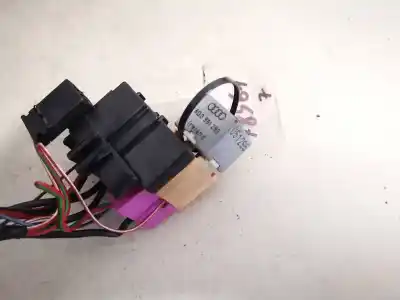 Second-hand car spare part relay for audi a4 avant (b5) 1.9 tdi oem iam references 8d0951253  