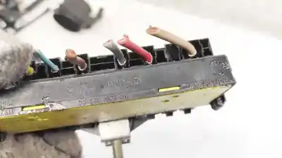 Second-hand car spare part fuse box unit for citroen c4 i (lc_) 1.6 hdi oem iam references 9636079380   Second-hand car spare part fuse box unit for citroen c4 i (lc_) 1.6 hdi oem iam references 9636079380