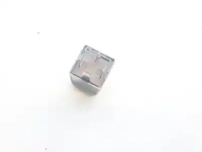 Second-hand car spare part relay for audi a6 avant (4b5) 2.5 tdi oem iam references 8d0951253a  v23134-b52-x301