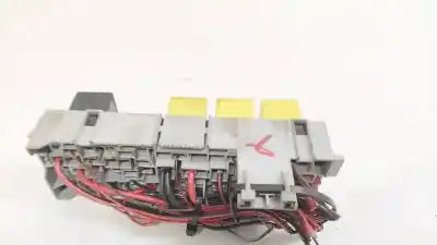 Second-hand car spare part fuse box unit for opel meriva b 1.7 16v cdti oem iam references   