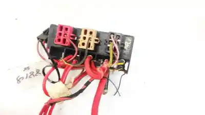 Second-hand car spare part fuse box unit for volkswagen passat variant (3b6) 2.0 tdi dpf oem iam references 8l0941822a  896083000