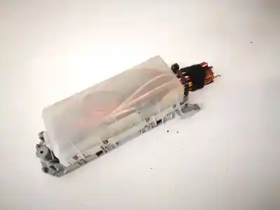 Second-hand car spare part fuse box unit for opel meriva 1.6 16v oem iam references 93363136  