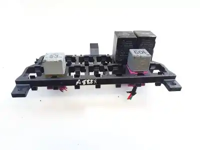 Second-hand car spare part fuse box unit for skoda octavia combi (1u5) 1.9 tdi oem iam references 8d0937503e   Second-hand car spare part fuse box unit for skoda octavia combi (1u5) 1.9 tdi oem iam references 8d0937503e
