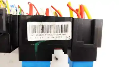 Second-hand car spare part fuse box unit for renault clio, 2012.11 - 2016 0.9 tce 90 66kw 2012.11 --> oem iam references   