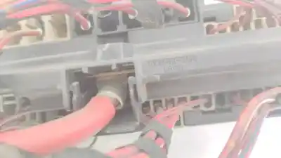 Second-hand car spare part fuse box unit for bmw 7-series, e65 / e66 / e67 /e68 2001.11 - 2008.06 730 d 160kw 2002.10 - 2008.06 oem iam references 69005820  