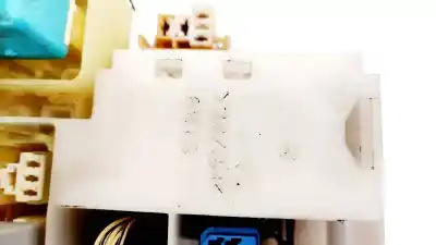 Second-hand car spare part fuse box unit for toyota corolla (e11) 2.0 d-4d linea sol oem iam references 6189  