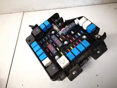 Recambio de automóvil de segunda mano de CAJA RELES -  FUSIBLES para HYUNDAI SANTA FE (BM)  referencias OEM IAM   