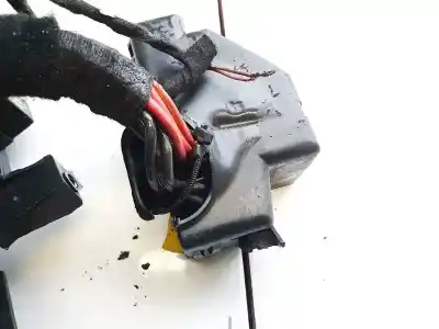 Second-hand car spare part fuse box unit for seat leon (1p1) 1.9 tdi oem iam references 2061870787  