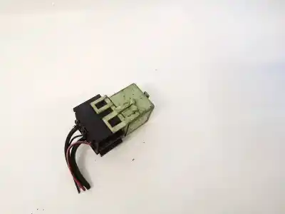 Pezzo di ricambio per auto di seconda mano relè per bmw 7-series, e65 / e66 / e67 /e68 2001.11 - 2008.06 730 d 160kw 2002.10 - 2008.06 riferimenti oem iam 61368373700  6136-8373700