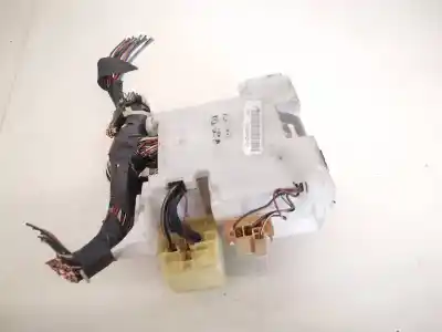 Second-hand car spare part fuse box unit for toyota corolla (e12) 2.0 d-4d linea luna berlina oem iam references 6189  