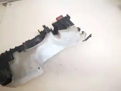 Second-hand car spare part fuse box unit for toyota corolla (e12) 2.0 d-4d linea luna berlina oem iam references   