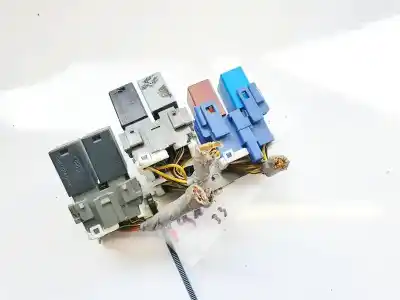 Автозапчасти б/у блок реле/предохранителей за honda cr-v (rd8) 2.0 vtec cat ссылки oem iam 0332017315