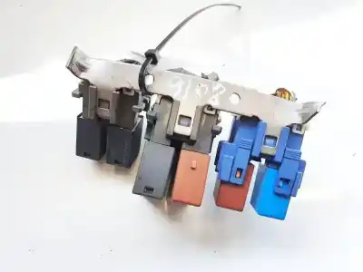 Автозапчасти б/у блок реле/предохранителей за honda cr-v (rd8) 2.0 vtec cat ссылки oem iam 0332017315  