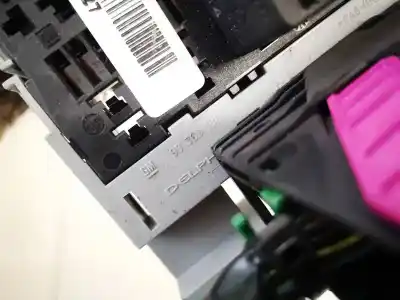 Second-hand car spare part fuse box unit for opel meriva b 1.7 16v cdti oem iam references 93363150  