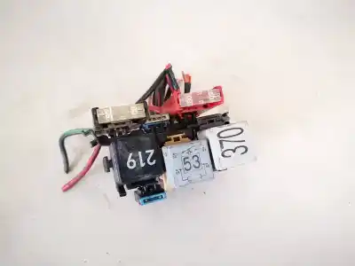 Pezzo di ricambio per auto di seconda mano  per VOLKSWAGEN PASSAT VARIANT (3B5)  Riferimenti OEM IAM 8D0937503B  