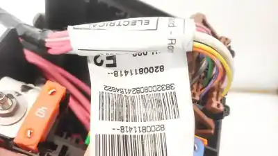 Second-hand car spare part fuse box unit for renault twingo (co6) 1.2 (c066/67/68) oem iam references 8200811418  