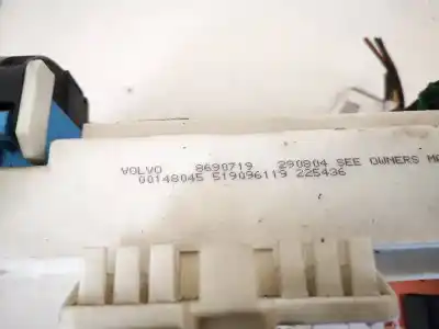 Second-hand car spare part fuse box unit for volvo v50 (545) 2.0 d oem iam references 8690719  519096119