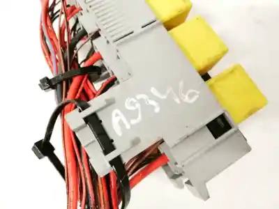 Second-hand car spare part fuse box unit for opel meriva 1.6 16v oem iam references   