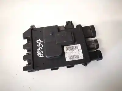 Pièce détachée automobile d'occasion BOÎTES À FUSIBLES pour RENAULT MEGANE, III 2008.11 - 2012.06  Références OEM IAM 243800011R  