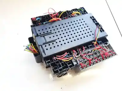 Second-hand car spare part fuse box unit for volvo xc90 2.5 t (7 asientos) oem iam references 08696040  8622520, 0945368