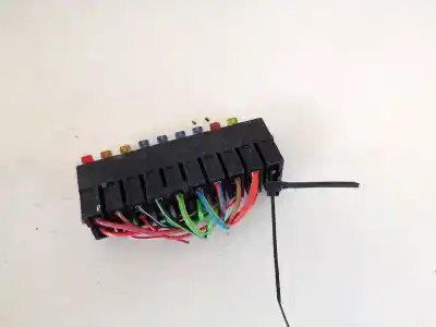 Pezzo di ricambio per auto di seconda mano scatola relè/fusibili per audi a6 avant (4f5) 2.7 tdi riferimenti oem iam 4d0937501  