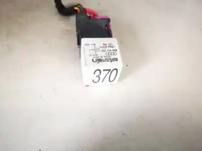 Pezzo di ricambio per auto di seconda mano relè per audi a4 avant (8e) 2.5 tdi (120kw) riferimenti oem iam 8d0951253   Pezzo di ricambio per auto di seconda mano relè per audi a4 avant (8e) 2.5 tdi (120kw) riferimenti oem iam 8d0951253