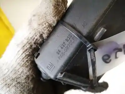 Second-hand car spare part fuse box unit for opel meriva b 1.7 16v cdti oem iam references 24437030  