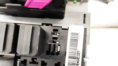 Second-hand car spare part fuse box unit for opel meriva b 1.7 16v cdti oem iam references 93363150  