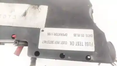 Second-hand car spare part fuse box unit for volvo v50 (545) 1.6 d oem iam references 30737467  