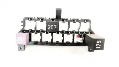 Pezzo di ricambio per auto di seconda mano  per VOLKSWAGEN PASSAT VARIANT (3B5)  Riferimenti OEM IAM 8D0937503E  