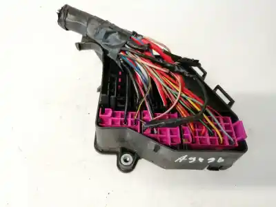 Gebrauchtes Autoersatzteil  zum AUDI A6 AVANT (4F5)  OEM-IAM-Referenzen 8D1941824  