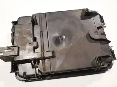 Second-hand car spare part fuse box unit for volkswagen passat variant (3b6) 1.9 tdi oem iam references 8d0927613  