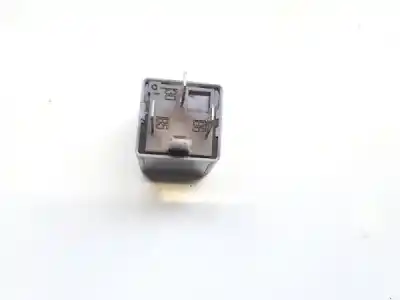 Second-hand car spare part relay for audi q7 (4l) 3.0 tdi oem iam references 8d0951253a  v23134-b52-x301