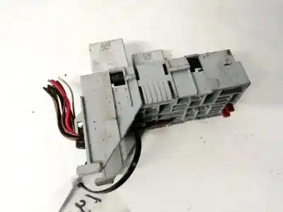 Second-hand car spare part fuse box unit for opel meriva b 1.7 16v cdti oem iam references 93363145  