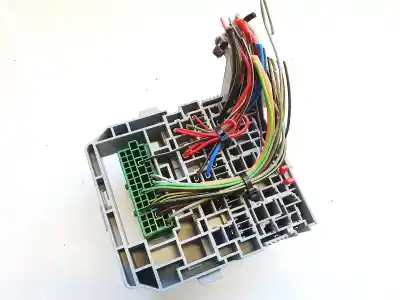 Second-hand car spare part fuse box unit for opel meriva b 1.7 16v cdti oem iam references 93363150  