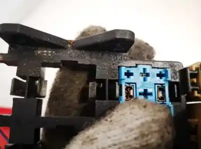 Second-hand car spare part fuse box unit for audi a6 avant (c4) 2.5 tdi oem iam references 4a0937503c  