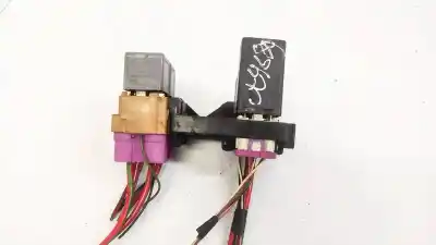 Second-hand car spare part fuse box unit for audi a6 avant (c4) 2.5 tdi oem iam references 4a0907045  05370300