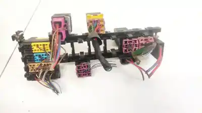 Second-hand car spare part fuse box unit for audi 80 avant 2.0 oem iam references 8a1937503  