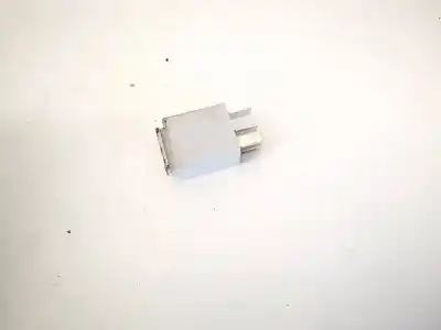 Pezzo di ricambio per auto di seconda mano relè per opel meriva b 1.7 16v cdti riferimenti oem iam 13100504  0332201100