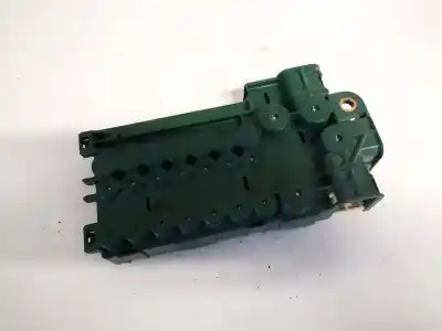 Pezzo di ricambio per auto di seconda mano Scatola Relè/fusibili per BMW X5 (E53) 3.0d Riferimenti OEM IAM 8387543  