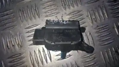 Pezzo di ricambio per auto di seconda mano  per AUDI A4 B6 (8E2)  Riferimenti OEM IAM 0132801309  8E2.820.511D