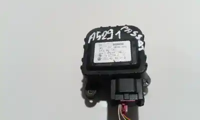 Pezzo di ricambio per auto di seconda mano  per VOLKSWAGEN PASSAT VARIANT (3B5)  Riferimenti OEM IAM 0132801116  8D1820511B