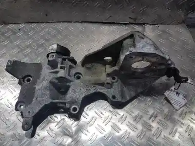Pezzo di ricambio per auto di seconda mano Supporto Motore per VOLKSWAGEN PASSAT VARIANT (3B6) 2.0 TDI DPF Riferimenti OEM IAM 03L903143Q  
