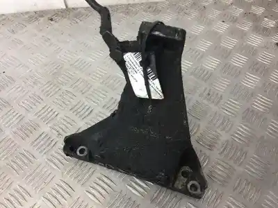 Автозапчастина б/у підтримка двигуна для volkswagen passat variant (3b5) 1.9 tdi посилання на oem iam 8d0199308
